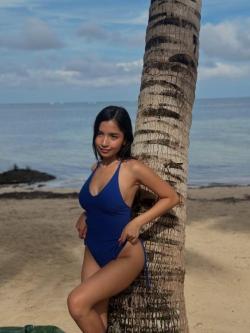 Hi, dear open service available Nuru massage full body.., Makass in Makassar - Image 1
