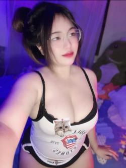 Hi, my name is Wulansari, I provide massage and sex services in Pontianak - Image 3