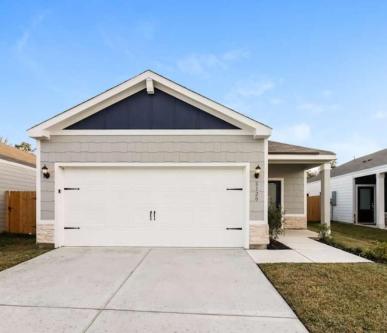 Home For Rent and Immediate Moving In in Spring - Image 1