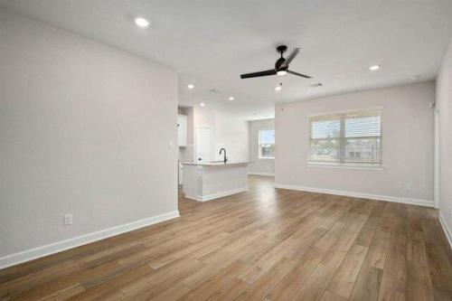 Home For Sale In Conroe, Texas in Lewisville - Image 1