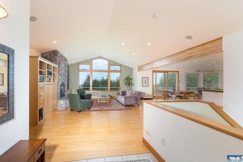 Home For Sale In Sequim, Washington in Shoreline - Image 1