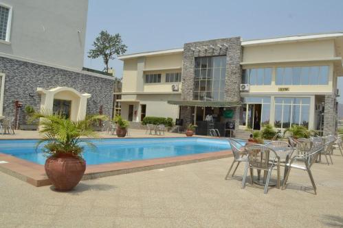 Hotel Reno in Okene - Image 1