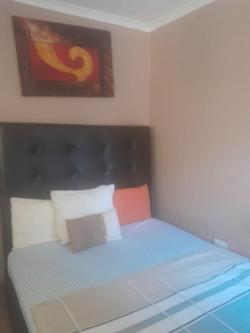 Hourly Guest House Near Me In Roodepoort in Roodepoort - Image 1