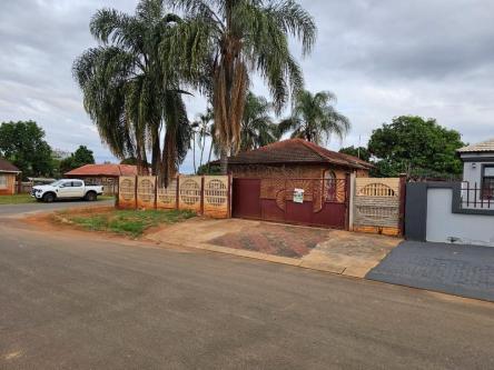 House 1002-ref-1237 for Rent in Muledane, Mphaphuli in Thohoyandou - Image 1