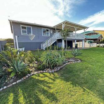 House 1258-ref-2196 for Sale in Reebok, Reebok in Mossel Bay - Image 1