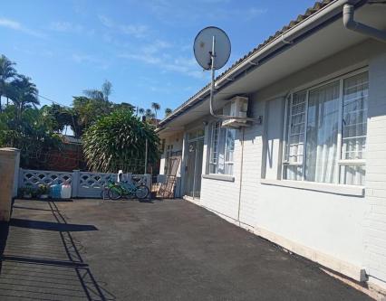 House 1968-ref-772 for Rent in Bluff, Durban in Durban - Image 1