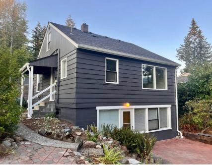 House for Rent in Bothell, Washington, Ref# 202009391 in Shoreline - Image 1