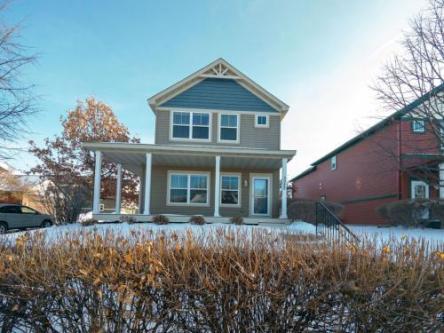 House for Rent in Mapleton, Minnesota, Ref# 202027121 in Sioux City - Image 1