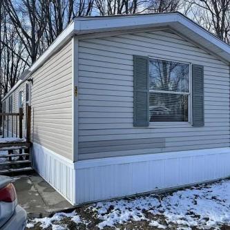 House for Rent in Mattawan, Michigan, Ref# 202050656 in Grand Rapids - Image 1