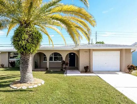 House for Rent in New Port Richey, Florida, Ref# 201991837 in Clearwater - Image 1