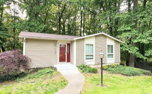 House for Rent in Reston, Virginia, Ref# 201994540 in Reston - Image 1