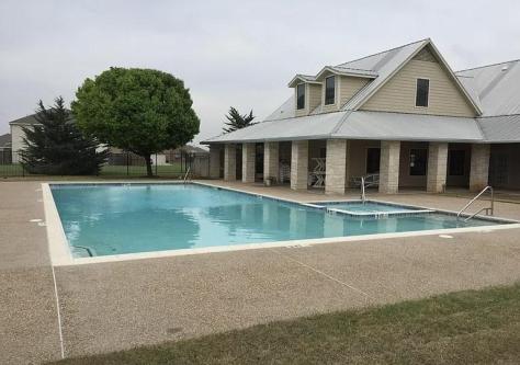 House for Rent in Rhome, Texas, Ref# 202097444 in Grapevine - Image 1