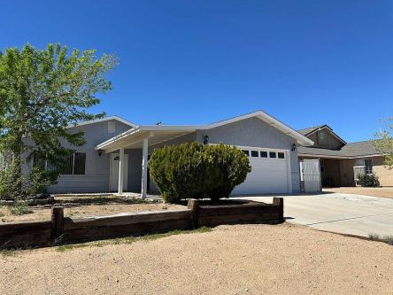House for Rent in Ridgecrest, California, Ref# 202080615 in Lancaster - Image 1