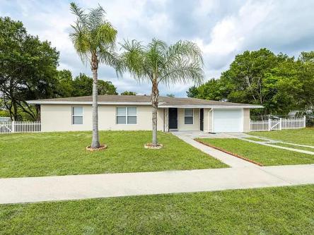 House for Rent in Spring Hill, Florida, Ref# 202031044 in Des Moines - Image 1