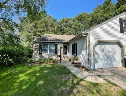 House for Rent in Spring Lake, Michigan, Ref# 202002677 in Grand Rapids - Image 1
