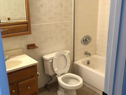 House for Rent in Springfield, Illinois, Ref# 201846290 in Springfield - Image 1