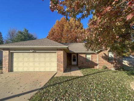 House for Rent in Willard, Missouri, Ref# 202019191 in Eau Claire - Image 1