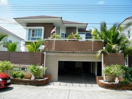 House for Sale in Nakhon Ratchasima, Nakhon Ratchasima #11040421 in Nakhon Ratchasima - Image 1