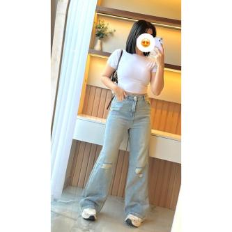 IMPORTED LIGHT BLUE RIPPED JEANS in Singapore - Image 1