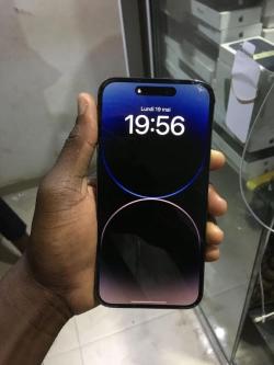 IPHONE 14 PRO MAX RAPIDE 128GB à Abidjan - Photo 1