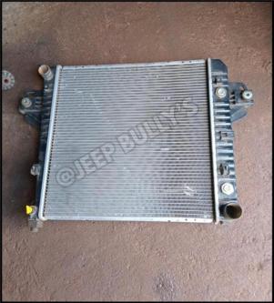 Jeep Cherokee KJ Radiator For Sale in Kempton Park - Image 1
