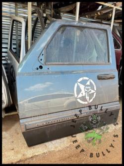 Jeep Commander Front Right (Passenger) Door Shell in Kempton Park - Image 1