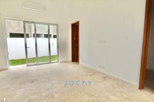 Jochy Real Estate vende, villa en Casa de Campo, La Romana R.D en La Romana - Imagen 9