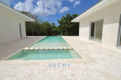 Jochy Real Estate vende, villa en Casa de Campo, La Romana R.D en La Romana - Imagen 12