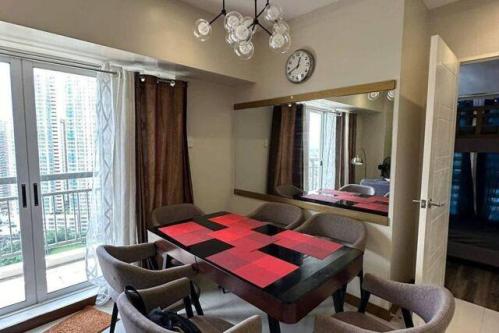 Kapitolyo, Pasig, Condo For Rent in West Rembo - Image 1