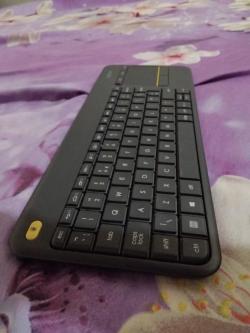 Keyboard Logitech K400 Plus in Okara - Image 4