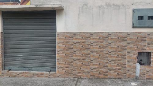 LOCAL COMERCIAL ARRIENDO en Quito - Imagen 1