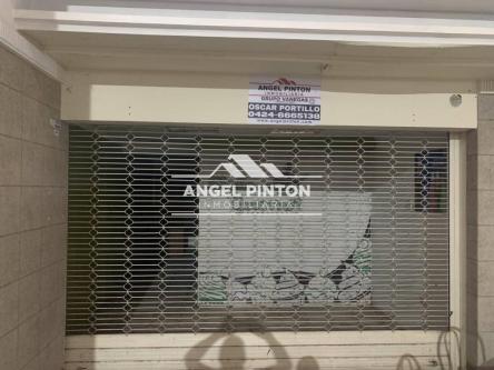 LOCAL COMERCIAL VENTA PALACIOS DE EVENTOS MARACAIBO API 8886 en Maracaibo - Imagen 1