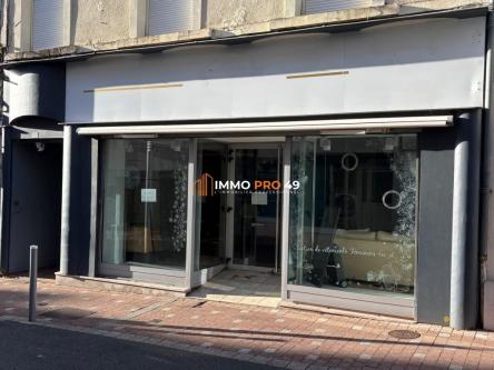 LOCAL COMMERCIAL à Cholet - Photo 1