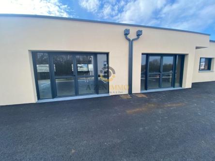 LOCAL COMMERCIAL à Cholet - Photo 1