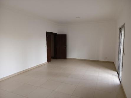 LOCATION APPARTEMENT 4 PIÈCES AVEC PISCINE RIVIERA 3 à Abidjan - Photo 4