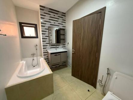 LOCATION COCODY-RIVIERA 3 VILLA DUPLEX 06 PIECES à Abidjan - Photo 5