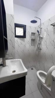 LOCATION MAISON BASSE 4 PIÈCES RIVIERA FAYA à Abidjan - Photo 6