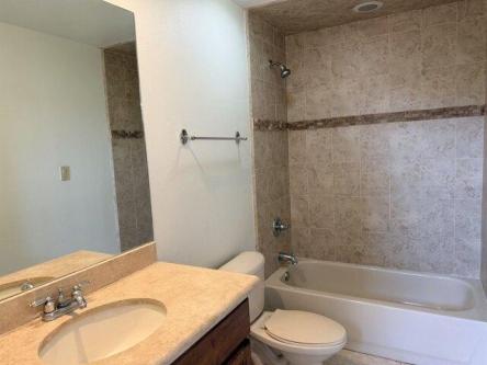 Lake Victoria Rd, Laredo, Condo For Rent in Laredo - Image 1
