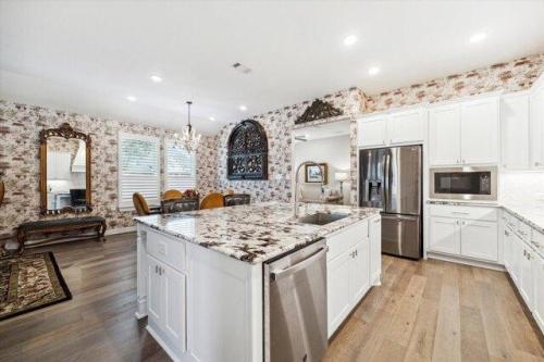 Lake Whitney Ct, Porter, Home For Rent in Spring - Image 1
