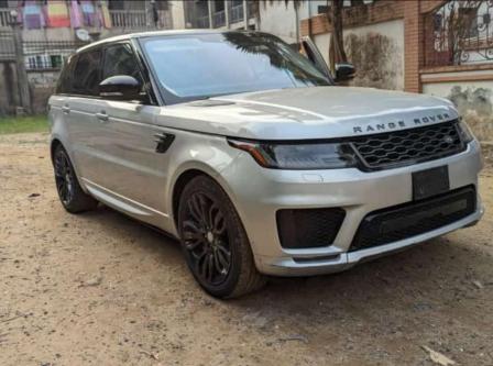 Land Rover Range Rover sport année 2019 occasion d'Europe à Douala - Photo 1