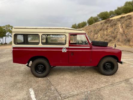 Land Rover serie 2 en Vélez-Málaga - Imagen 1