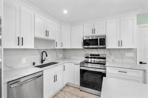Laurel St, Satellite Beach, Home For Rent in Palm Bay - Image 1