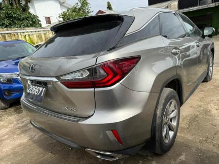 Lexus RX 350 Année 2019 à Douala - Photo 3