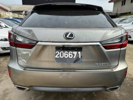 Lexus RX 350 Année 2019 à Douala - Photo 5