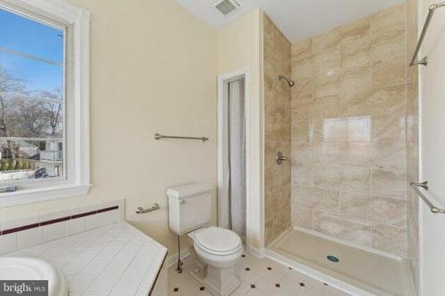 Linden Ave, Edgewater, Home For Rent in Bowie - Image 1