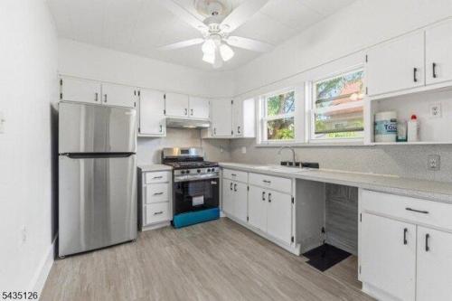 Linden Ave Unit,belleville, Home For Rent in Newark - Image 1