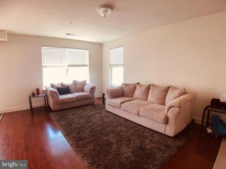 Little Seneca Pkwy Unit,clarksburg, Home For Rent in Gaithersburg - Image 1