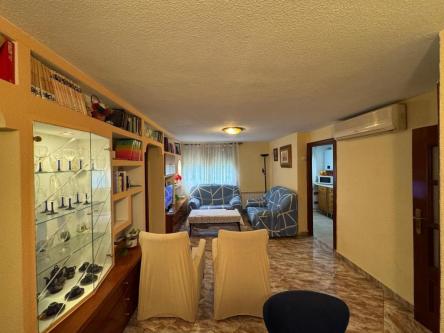 Local comercial en Villar del Rey en Leganés - Imagen 1