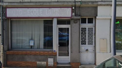 Local commercial à Saint-Quentin - Photo 1
