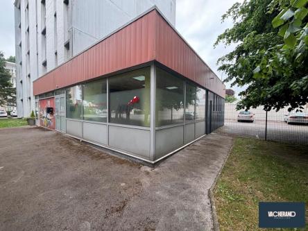 Local de 60 m² à Maubeuge - Photo 1